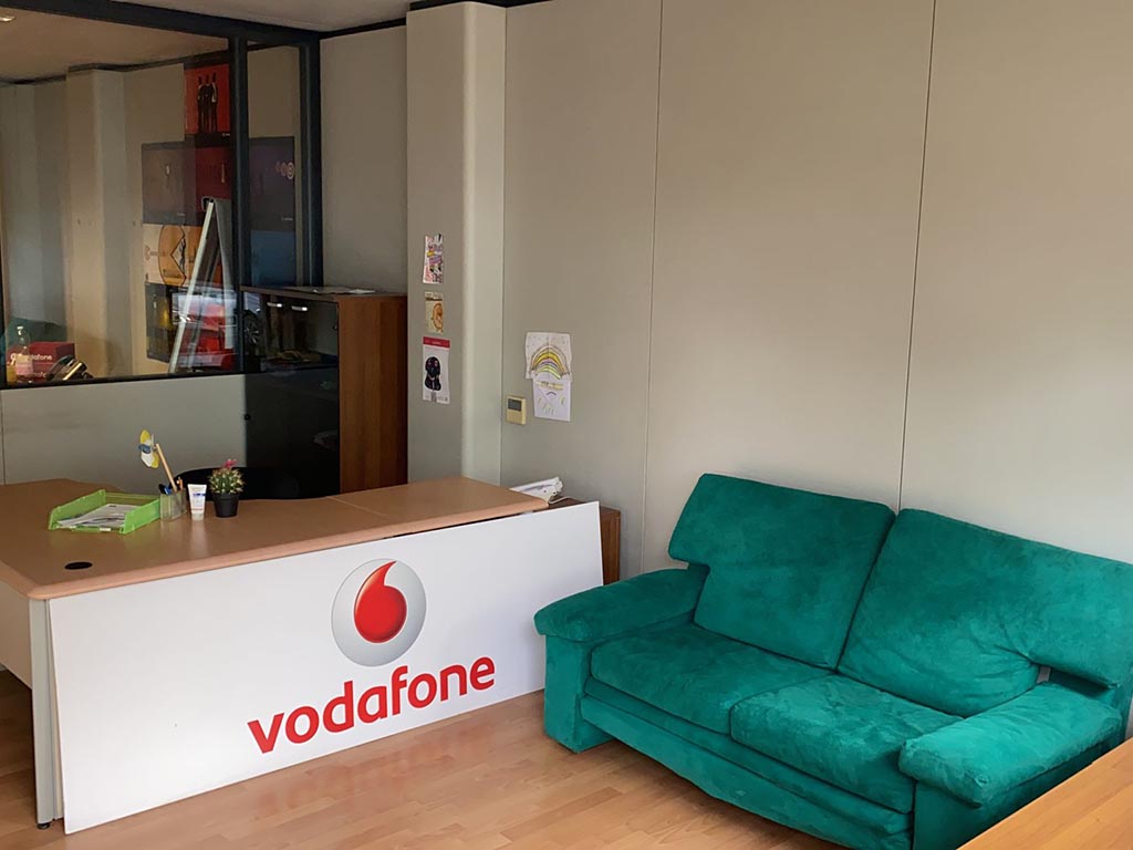 Agenzia Trevi Vodafone Business - interno4_2014